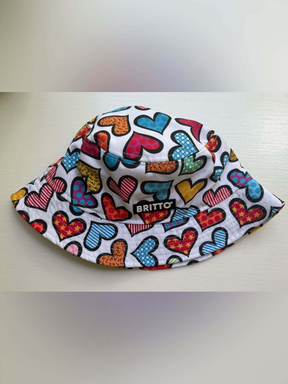 Romero Britto Heart Bucket Hat- NWT- OS- Unisex
